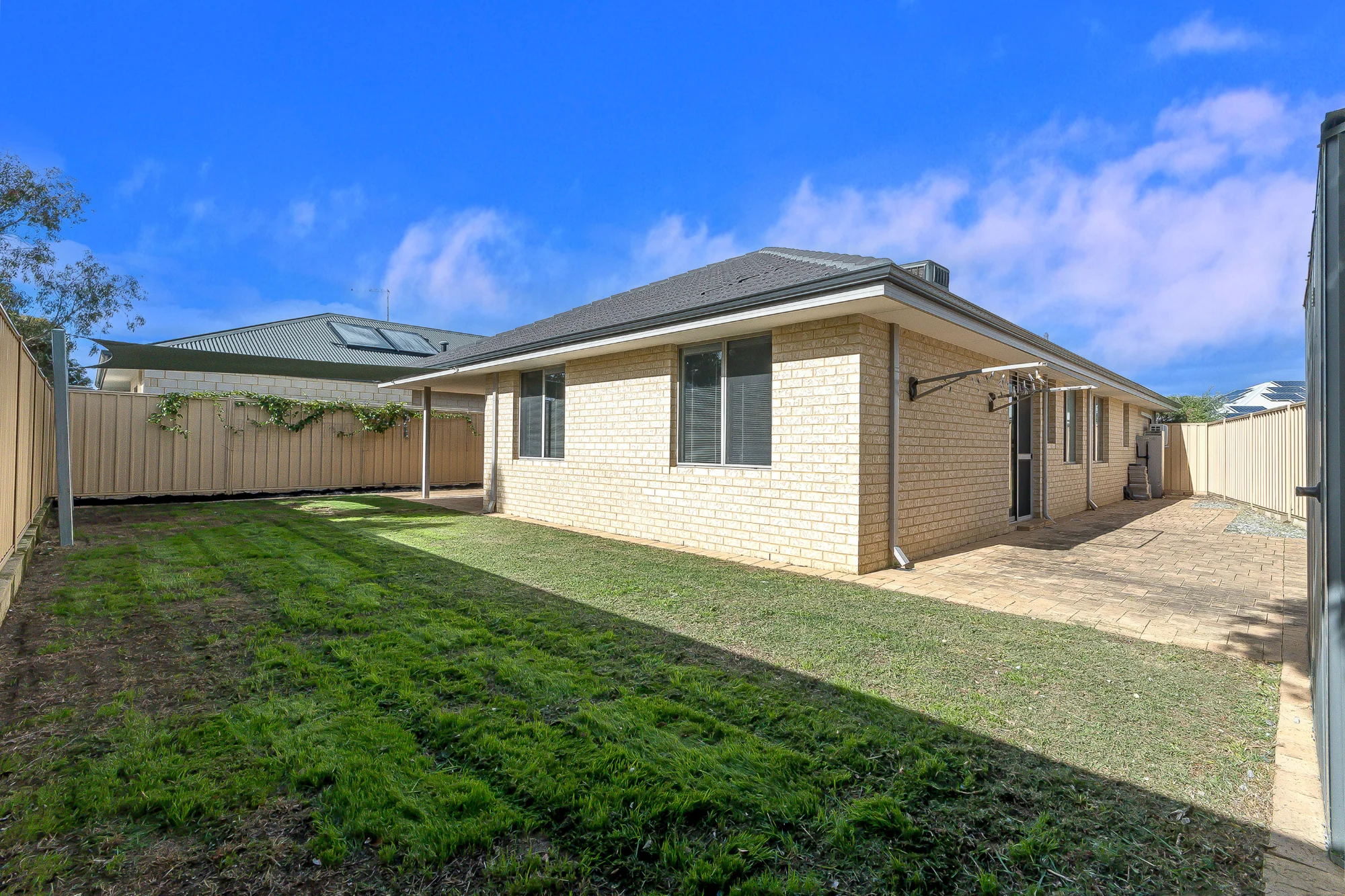 11 Engle Close, Maddington, WA 6109