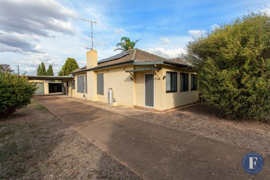 11 Fitzroy Avenue, Cowra, NSW 2794