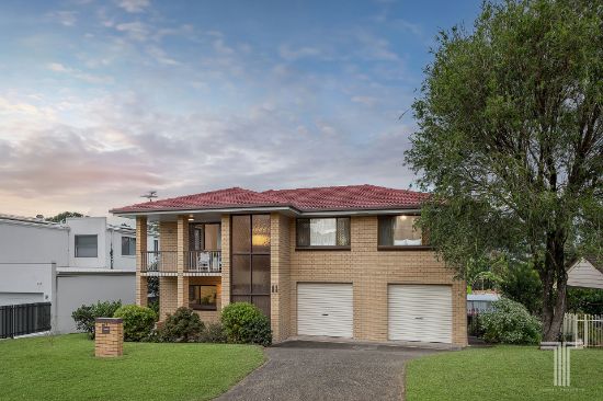 11 Galahad Street, Carindale, Qld 4152