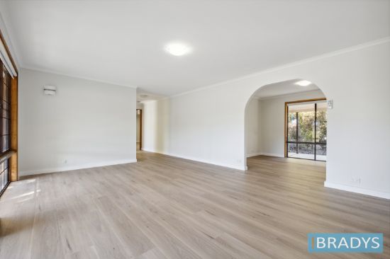 11 Harriot Road, Bywong, NSW 2621