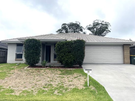 11 Holland Cct, Gillieston Heights, NSW 2321