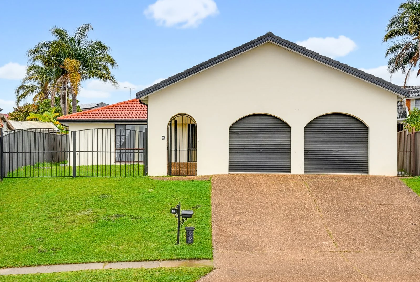 11 McFarlane Drive, Minchinbury, NSW 2770