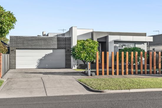 11 Merrilands Road, Reservoir, Vic 3073