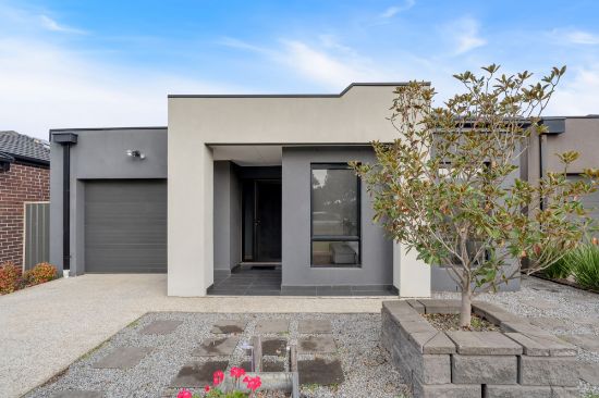 11 Moor Park Drive, Craigieburn, Vic 3064