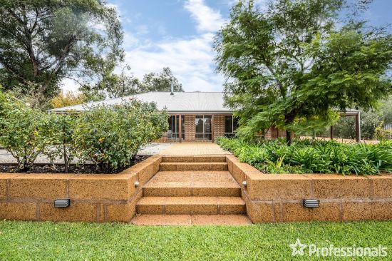 11 Narla Retreat, Stoneville, WA 6081
