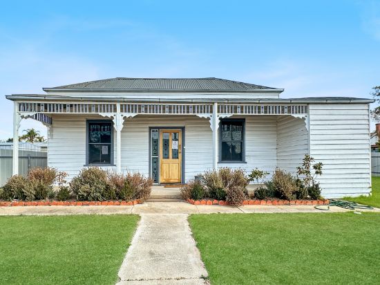 11 Newton Street, Maryborough, Vic 3465