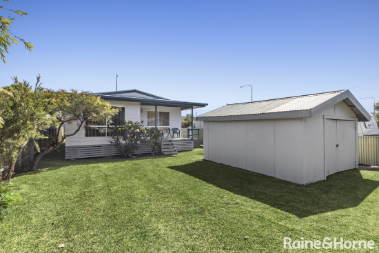 11 Princess Avenue South, Burrill Lake, NSW 2539