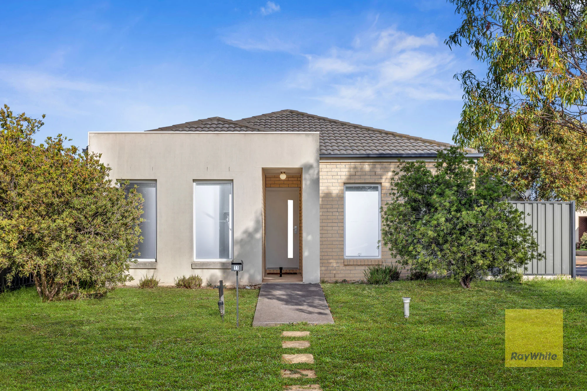 11 Sandra Court, Point Cook, Vic 3030
