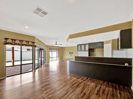 11 Topsail Street, Drummond Cove, WA 6532
