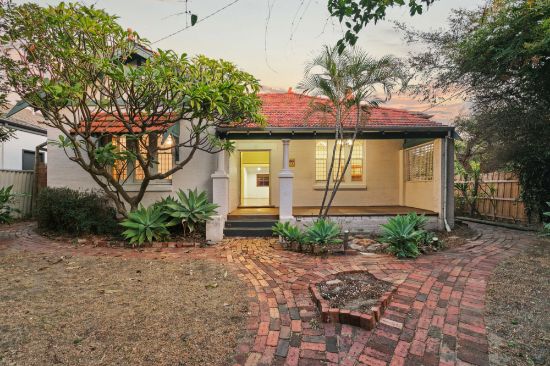 113 South Street, Beaconsfield, WA 6162