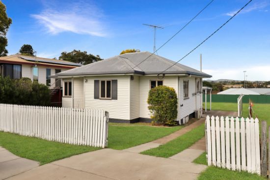 115 Blackstone Road, Silkstone, Qld 4304