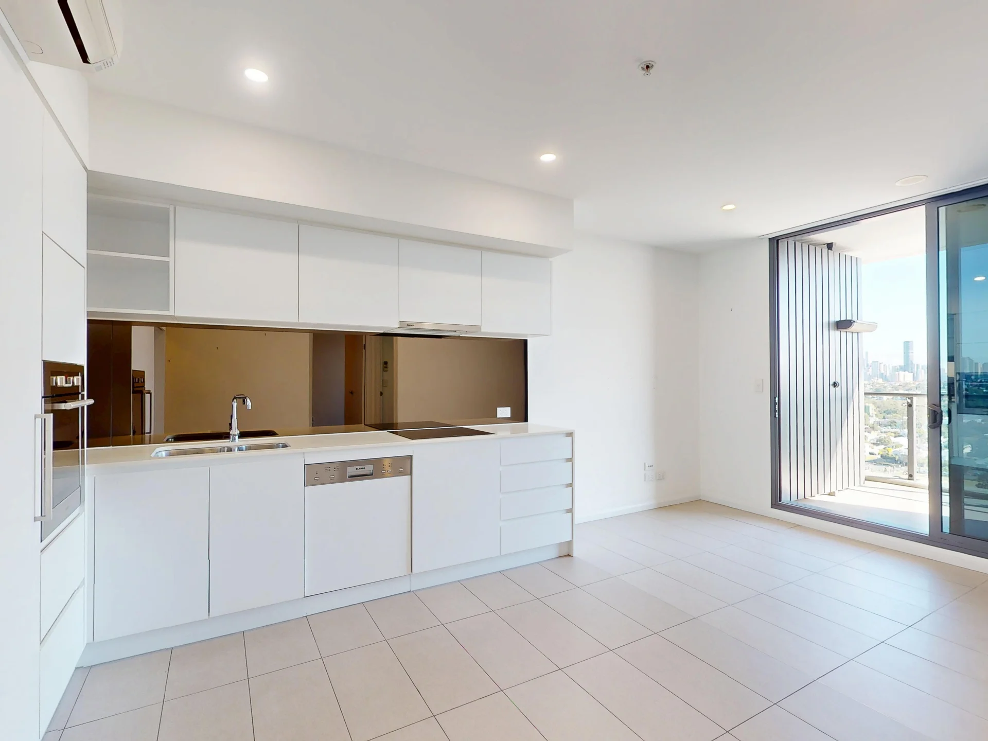 11503/300 Old Cleveland Road, Coorparoo, Qld 4151