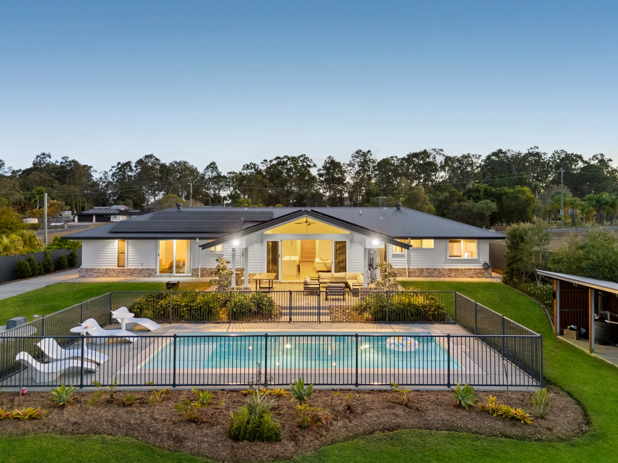 116-118 Lyon Drive, New Beith, Qld 4124