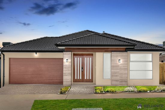 12 Adelaide Circuit, Donnybrook, Vic 3064
