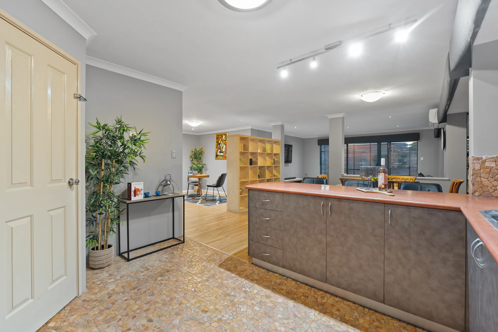 12 Ambleside Parade, Waikiki, WA 6169
