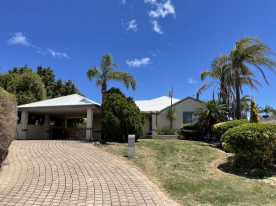 12 Amulla Court, Halls Head, WA 6210