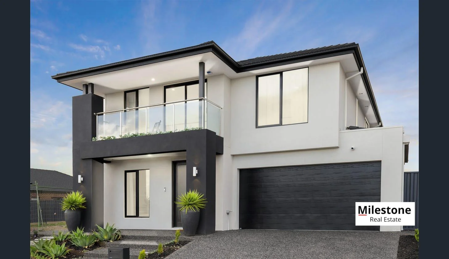 12 Avenator Circuit, Clyde North, Vic 3978