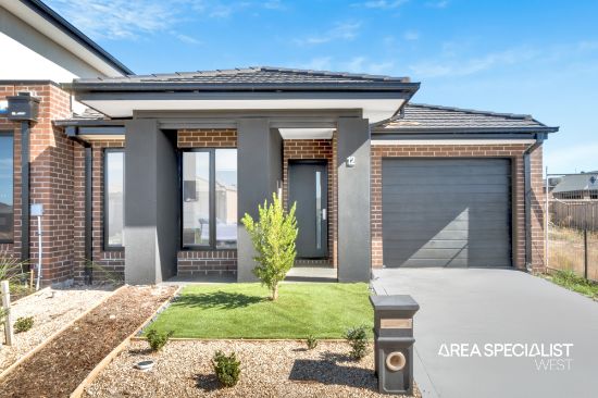 12 Crichton Road, Thornhill Park, Vic 3335