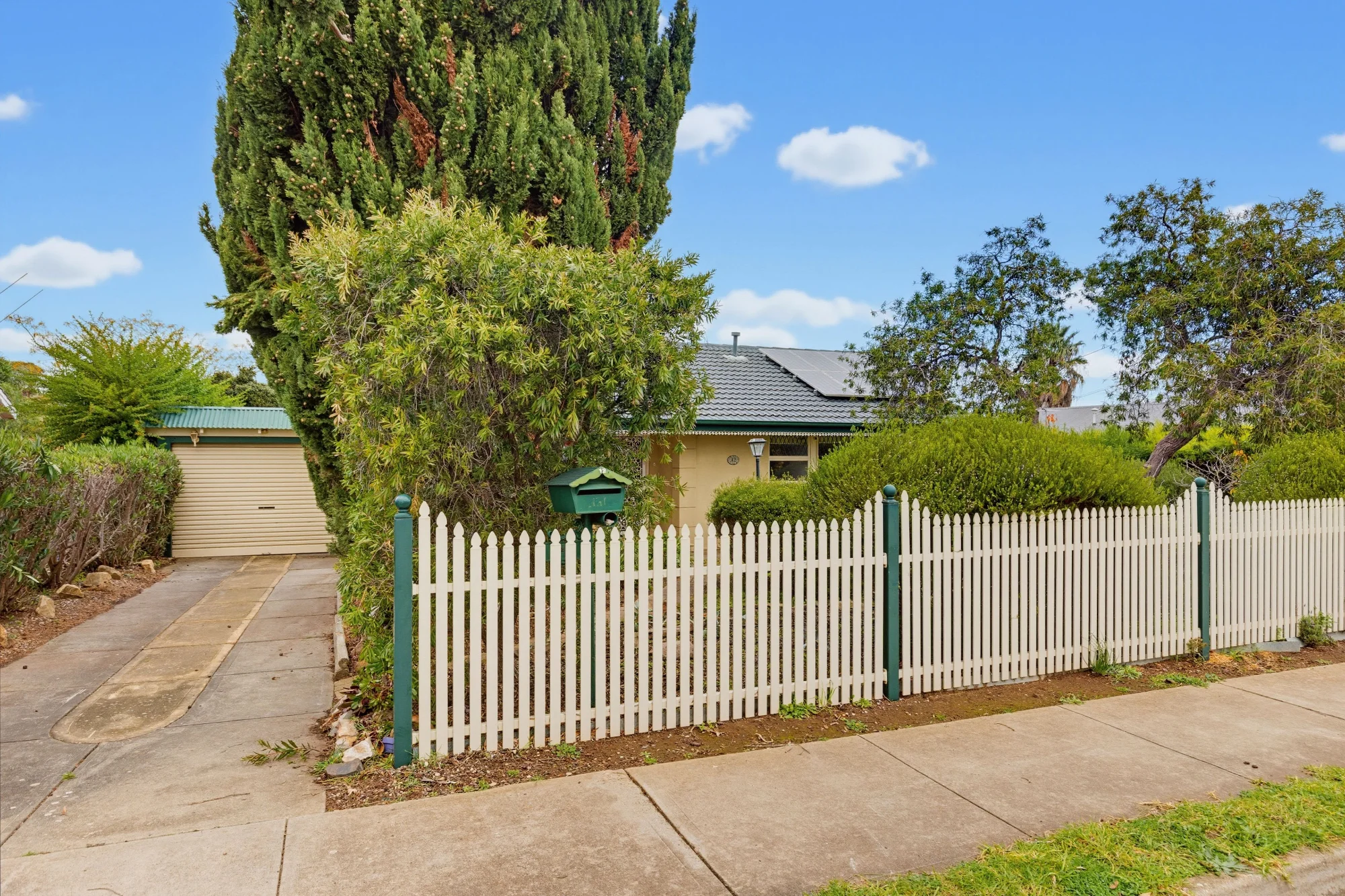 12 Eustace Crescent, Christie Downs SA 5164