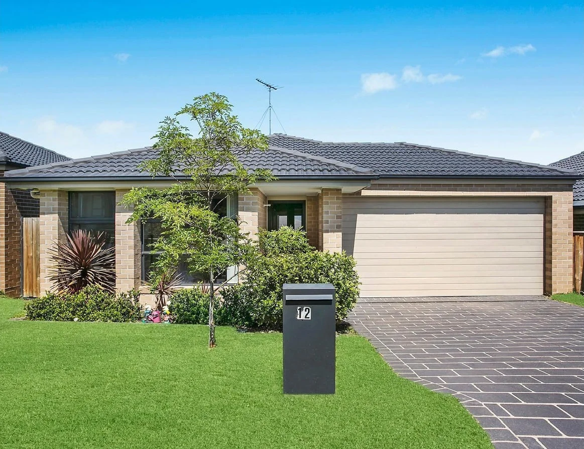 12 Hinton St, Spring Farm, NSW 2570