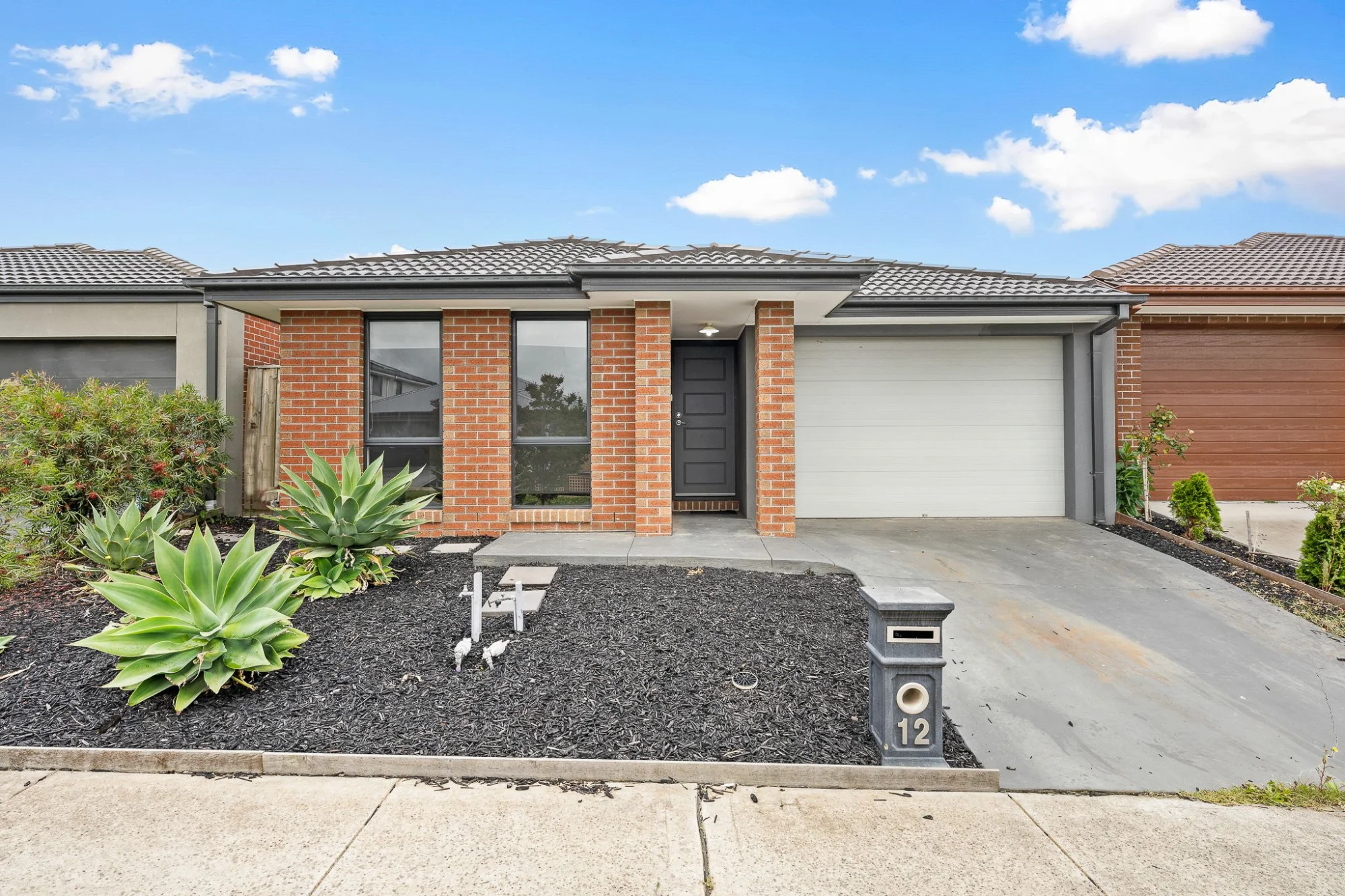 12 Leghorn Way, Clyde North VIC 3978