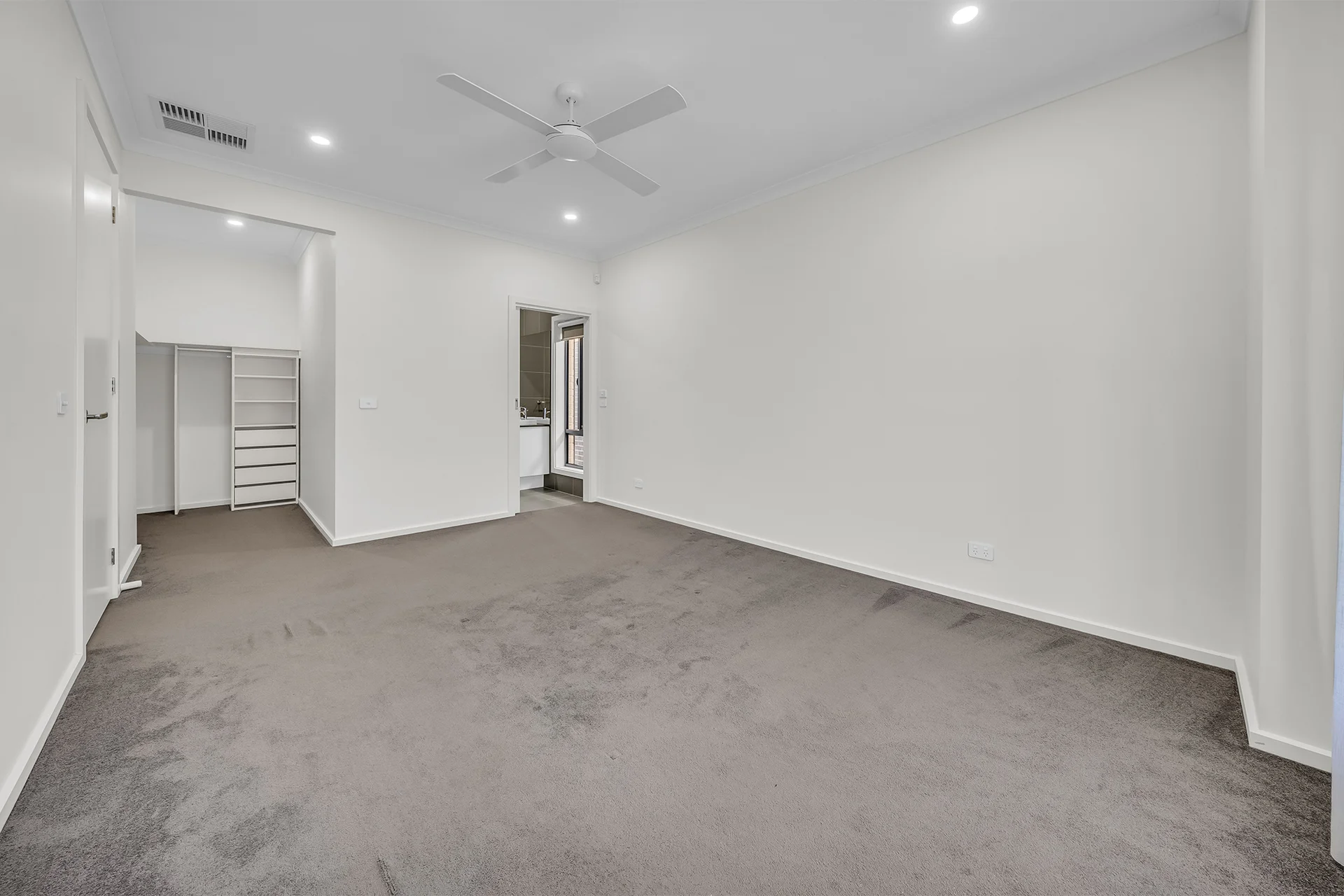 12 Noyce Way, Rockbank, Vic 3335