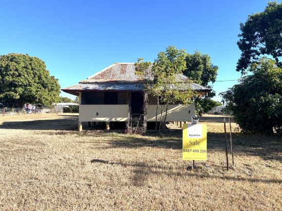 12 Oxford Street, Charters Towers City, Qld 4820