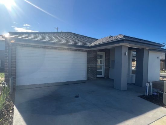 12 Paley Circuit, Mount Duneed, Vic 3217