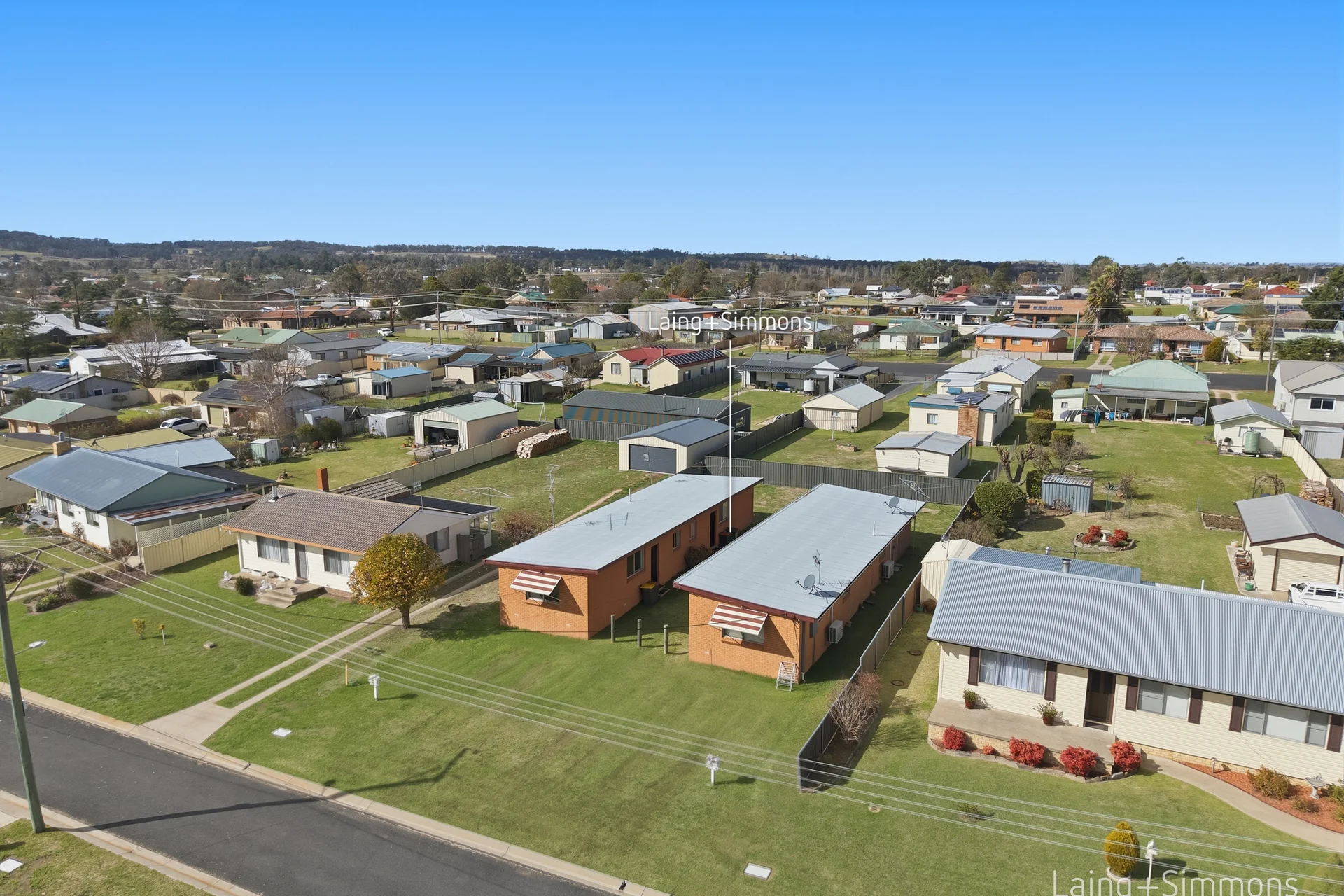 12 Phillip Avenue, Uralla, NSW 2358