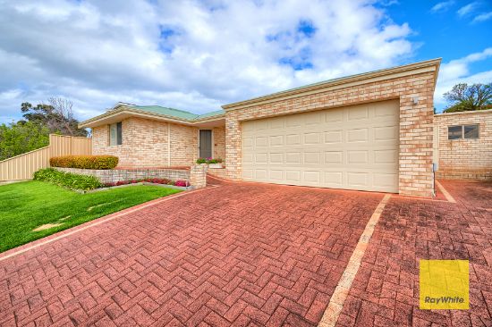 12 Pyrus Gardens, Yakamia, WA 6330