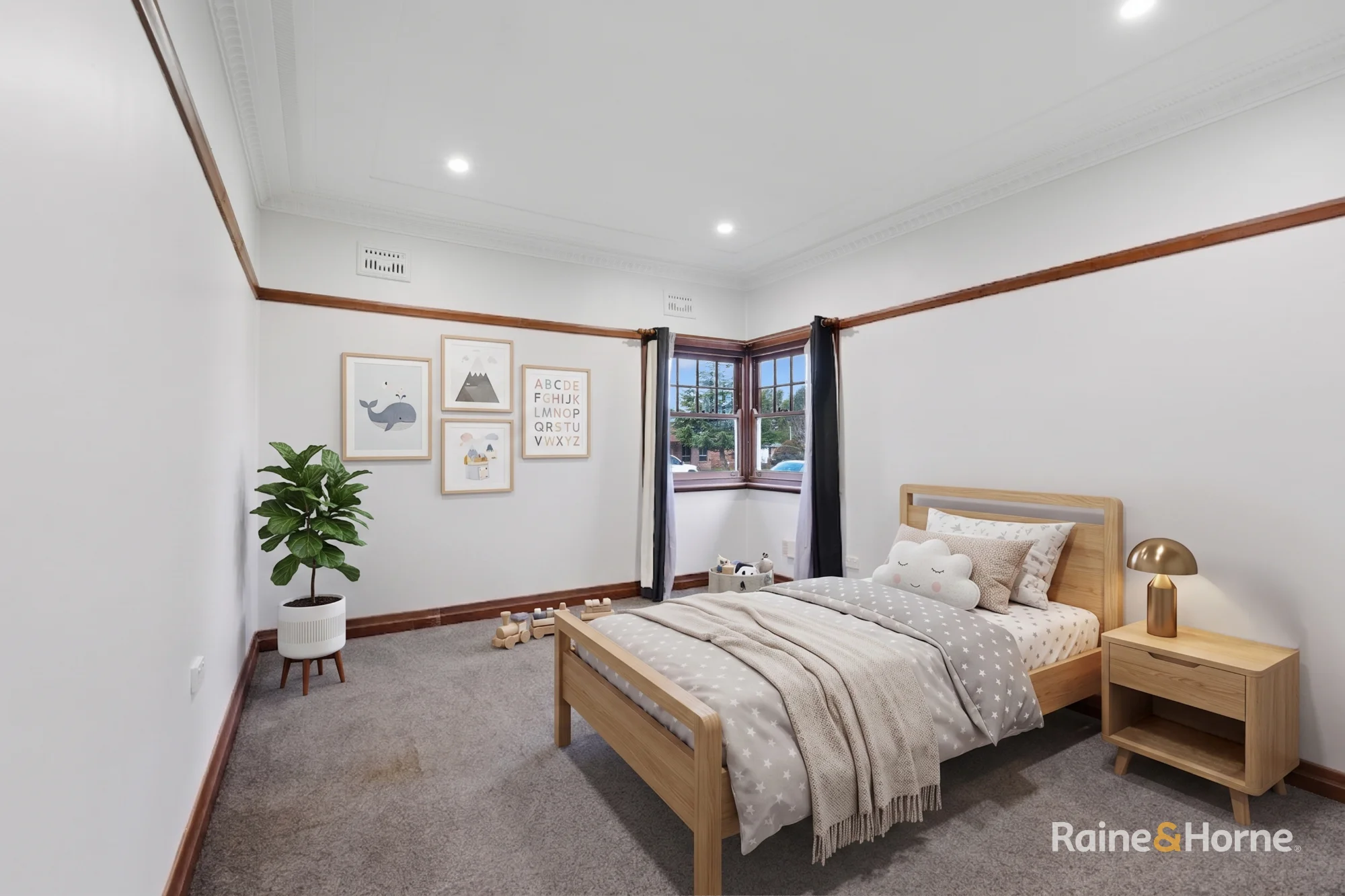 12 Samuelson Crescent, Armidale, NSW 2350