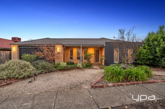 12 Scarcroft Terrace, Melton West, Vic 3337
