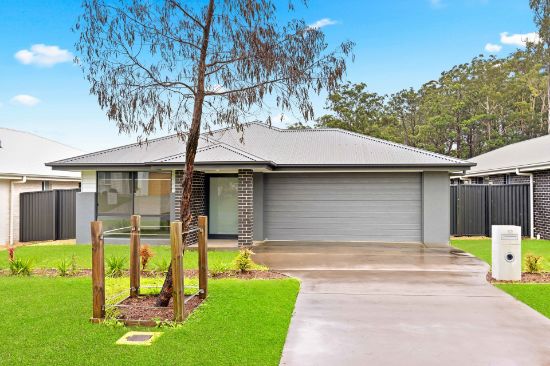 12 Strathallan Terrace, Thrumster, NSW 2444