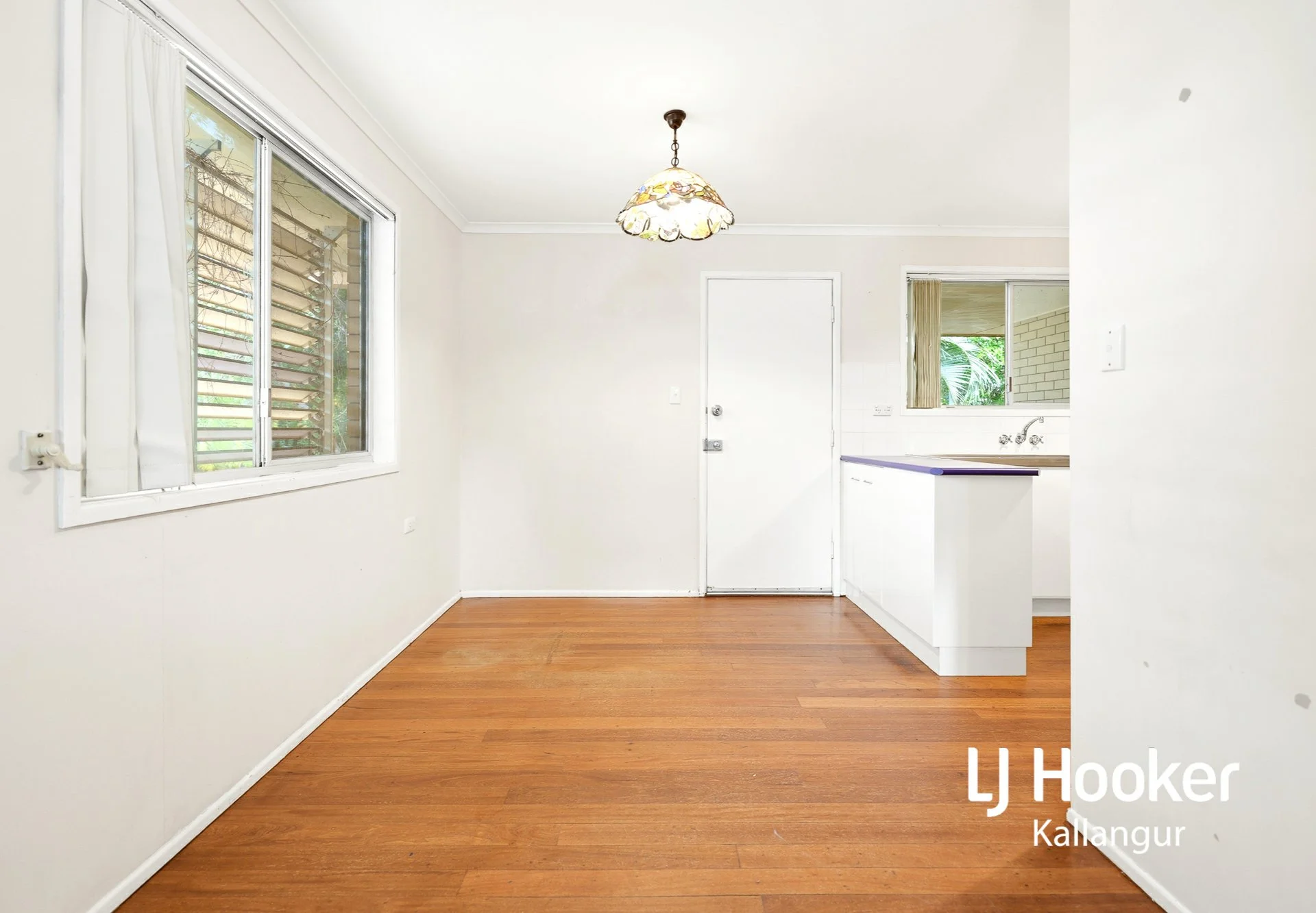 12 The Crescent, Kallangur, Qld 4503