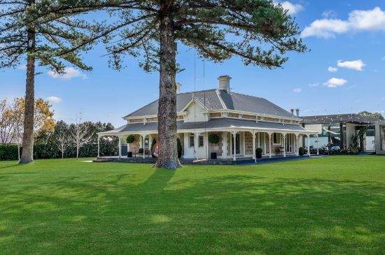 12 The Grove, Lower Mitcham, SA 5062