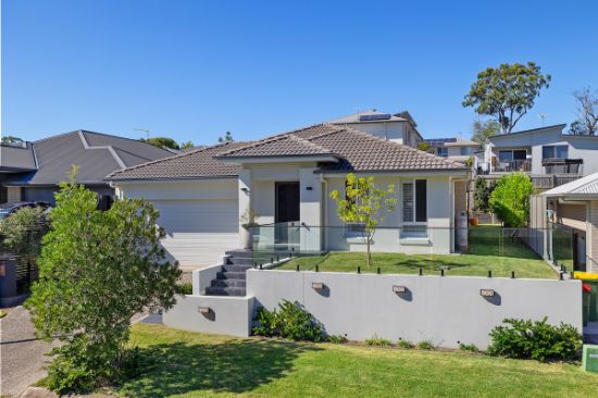 12 Valleygreen Close, Redland Bay, Qld 4165
