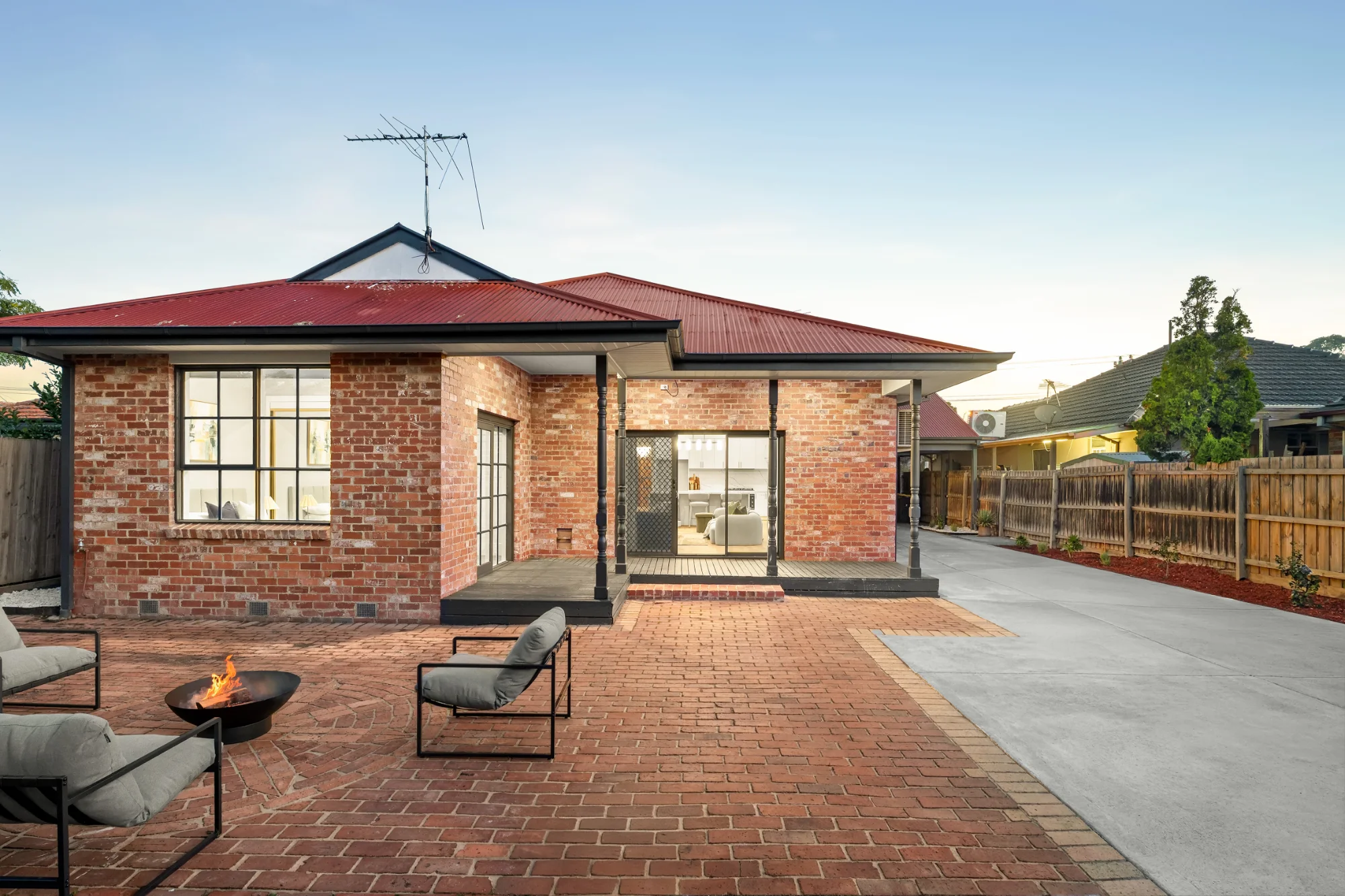 1209 North Road, Oakleigh, Vic 3166