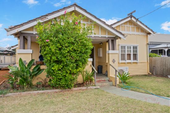 122 Gregory Street, Beachlands, WA 6530