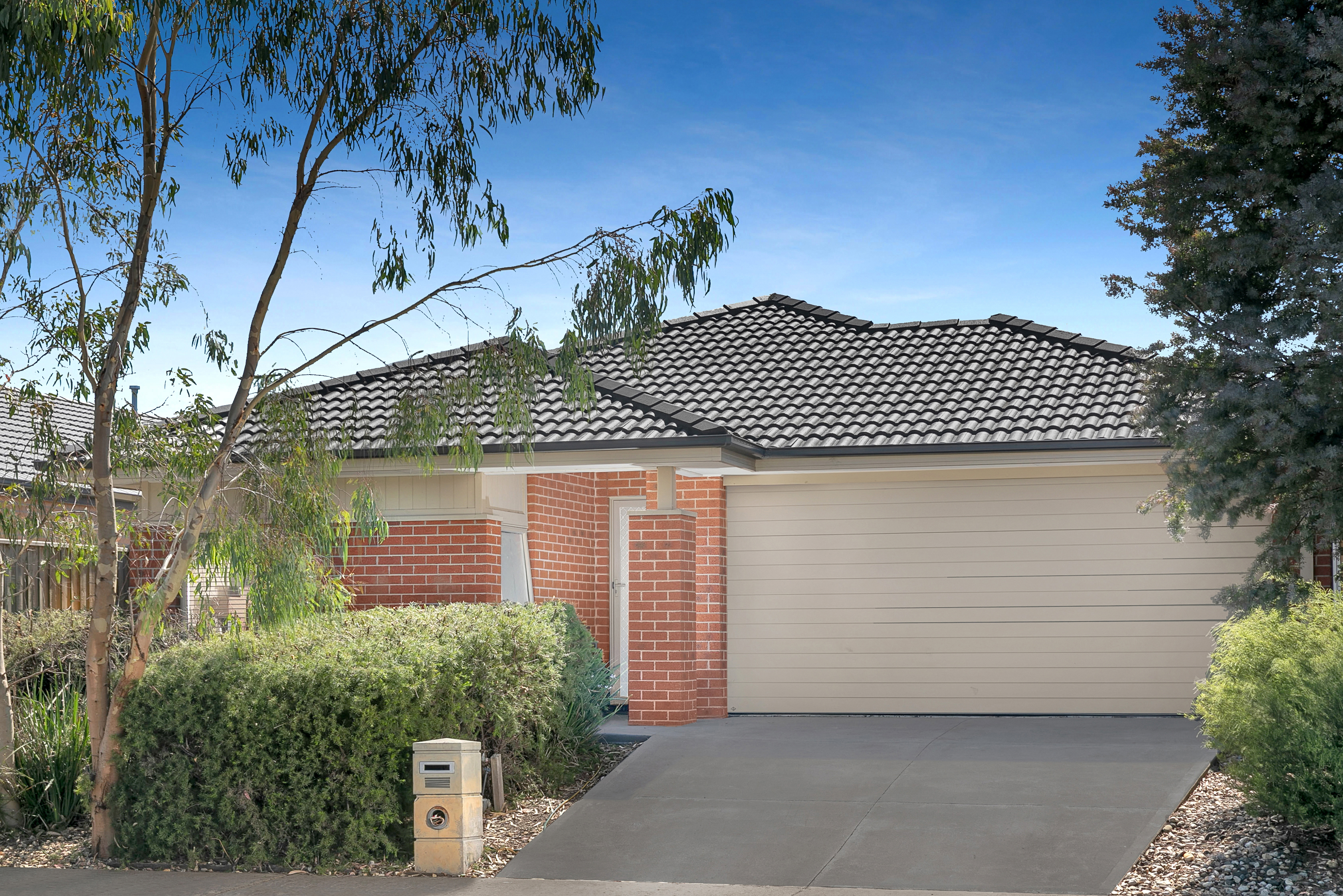 124 Eminence Boulevard, Doreen, Vic 3754
