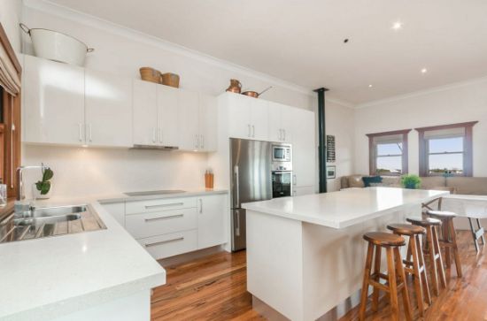 12A Kitchener Road, Melville, WA 6156