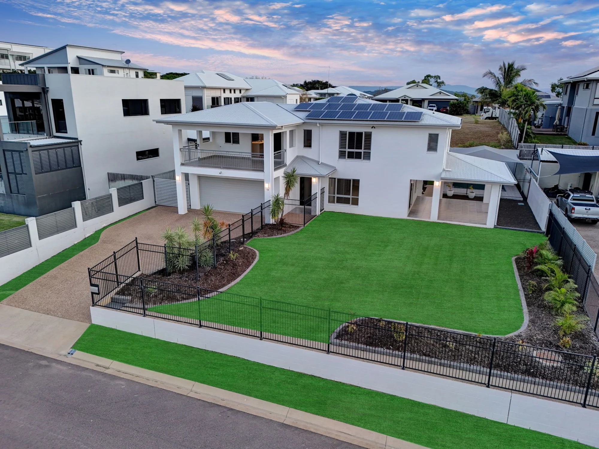 13 Cashell Crescent, Bushland Beach QLD 4818