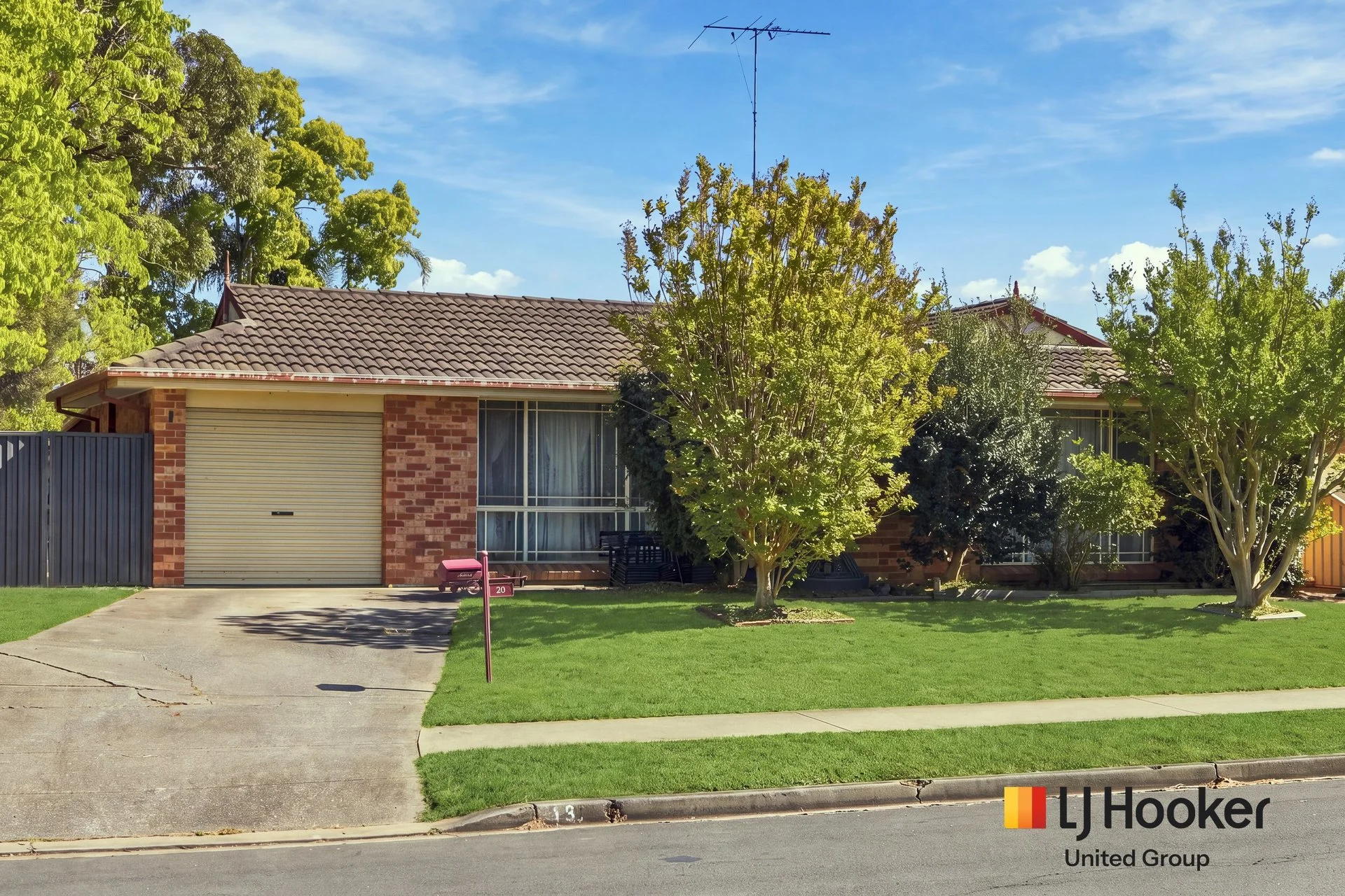13 Cornelian Avenue, Eagle Vale, NSW 2558