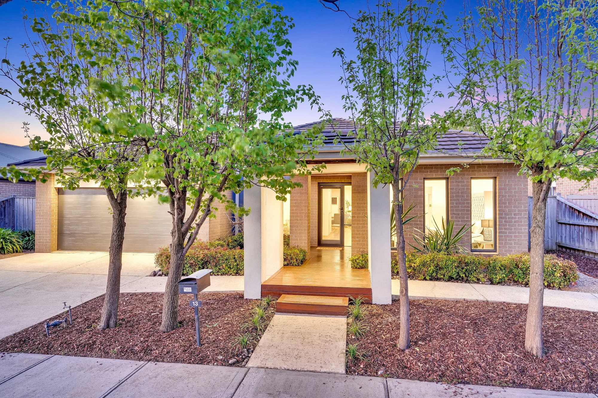 13 Grosvenor Square, Craigieburn VIC 3064