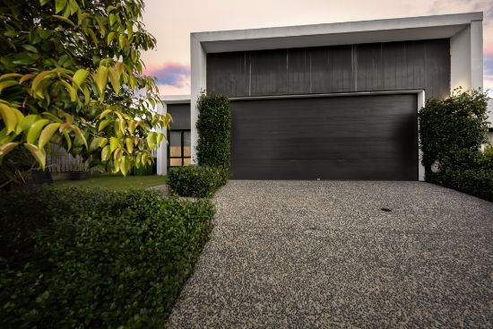 13 Hill Drive, Pimpama, Qld 4209