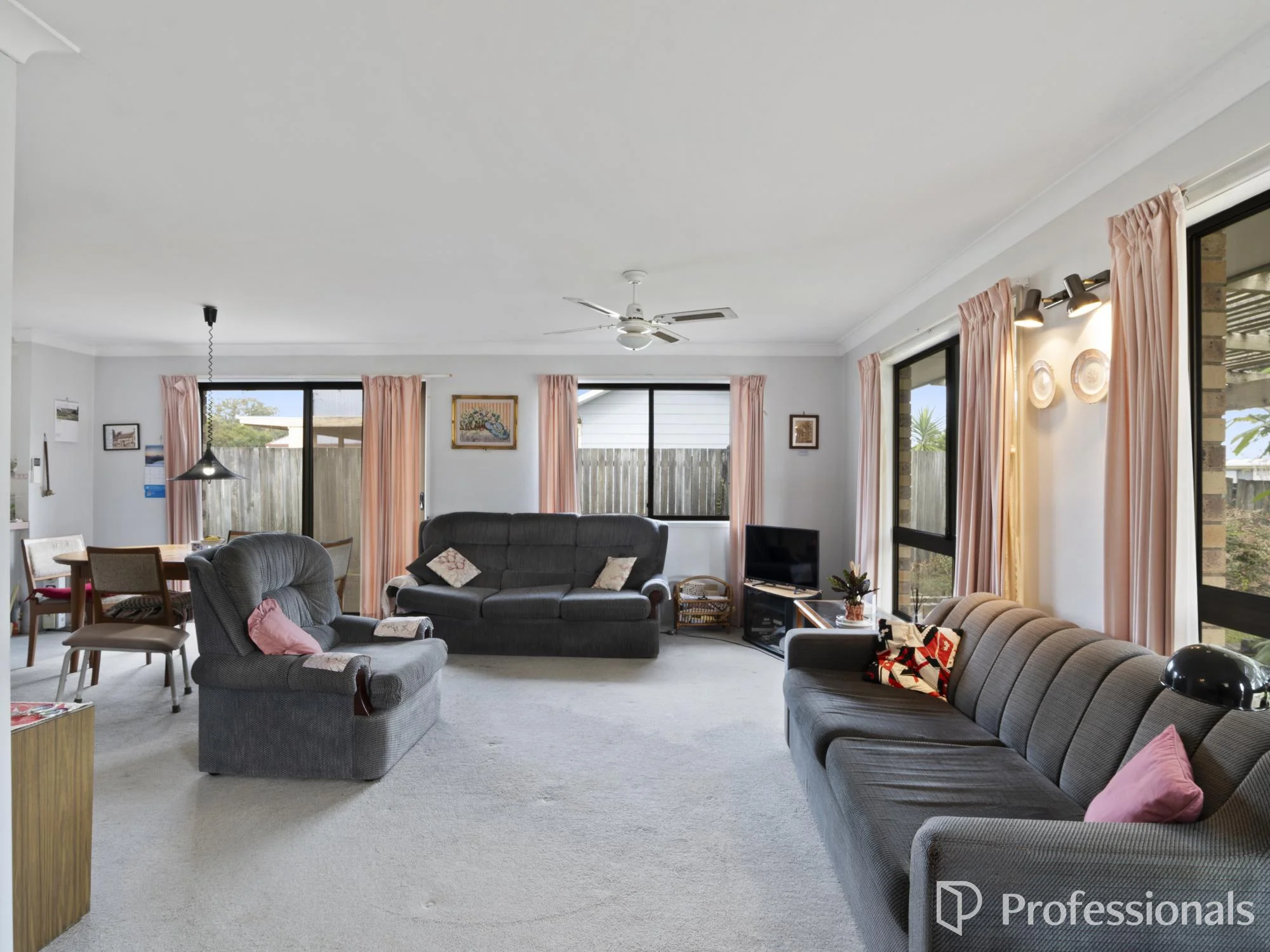 13 Hill Street, Jimboomba, Qld 4280