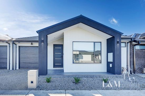13 Mealie Avenue, Mickleham, Vic 3064