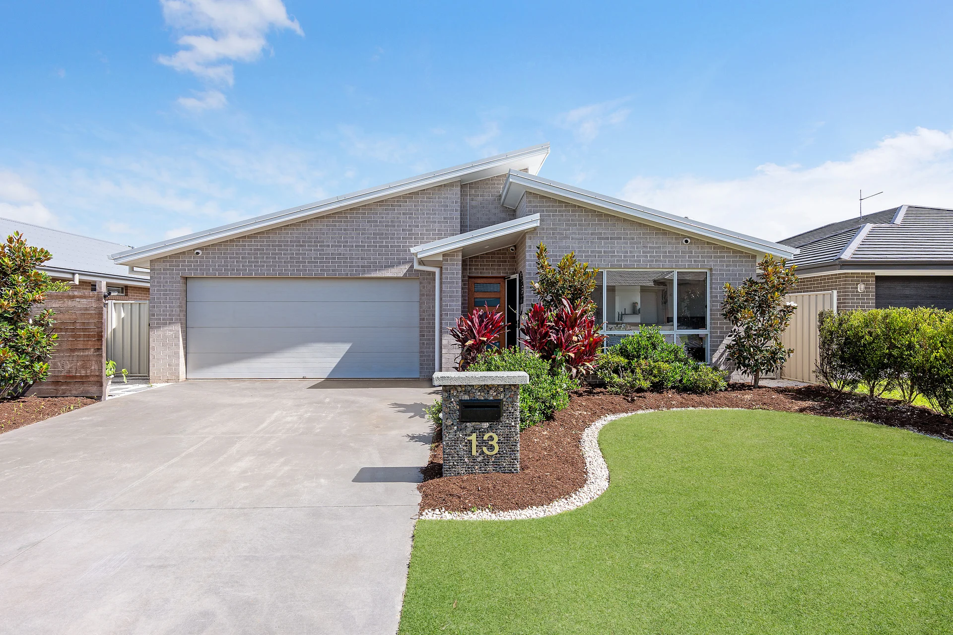 13 Serenity Bay Road, Emerald Beach, NSW 2456
