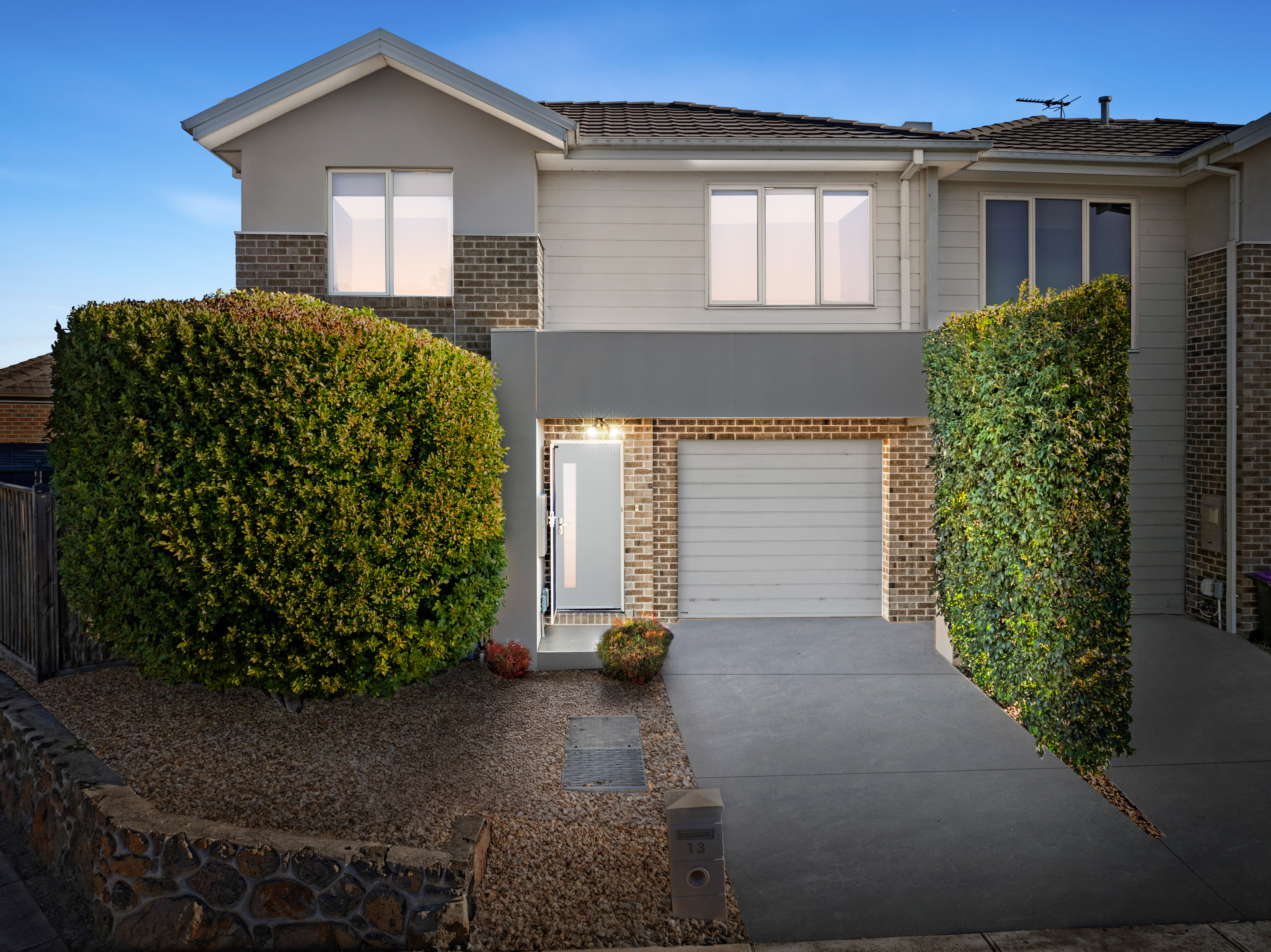 13 Taronga Way, South Morang, Vic 3752 13 Taronga Way, South Morang, Vic 3752