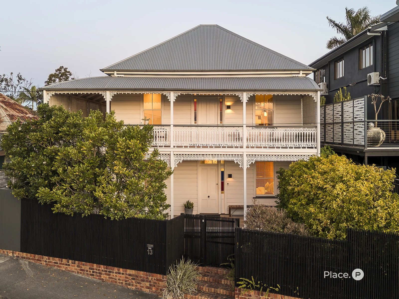 13 Teneriffe Drive, Teneriffe, Qld 4005