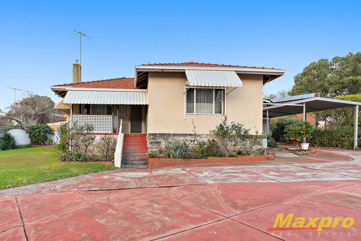 130 Hill View Tce, St James, WA 6102